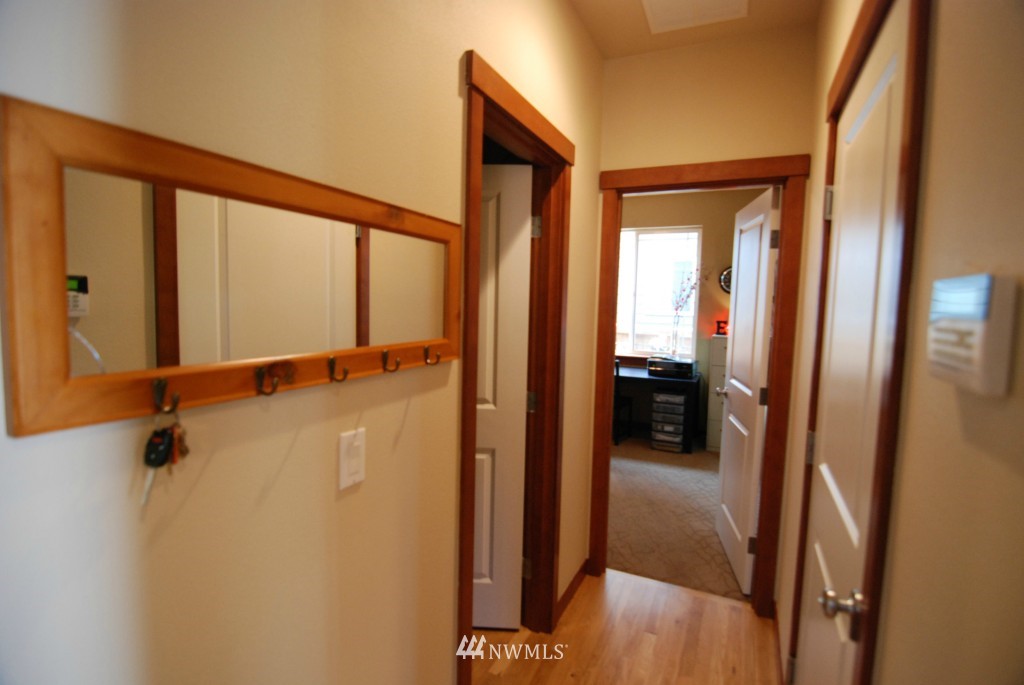 16519 42nd Avenue Southeast Bothell, WA 98012 - Photo 7 of 23 Gallery Image 7