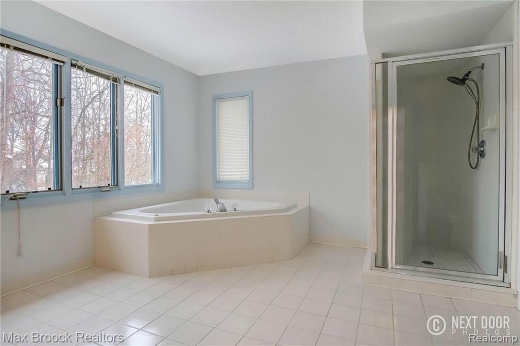 519 Misty Brook Lane Rochester Hills, MI 48307 - Photo 32 of 54