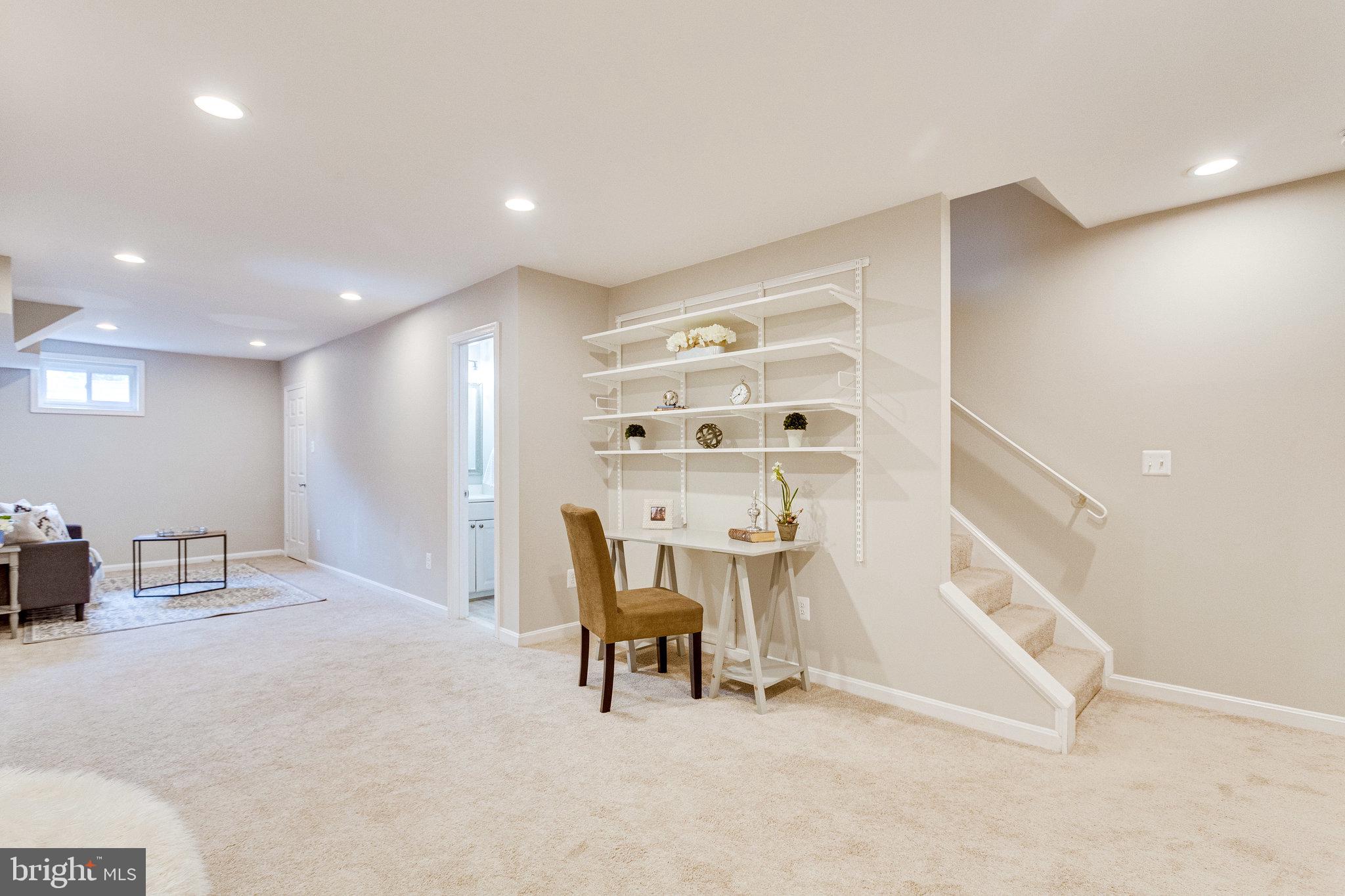 3853 9th Road South Arlington, VA 22204 - Photo 24 of 32 Built-ins for office area