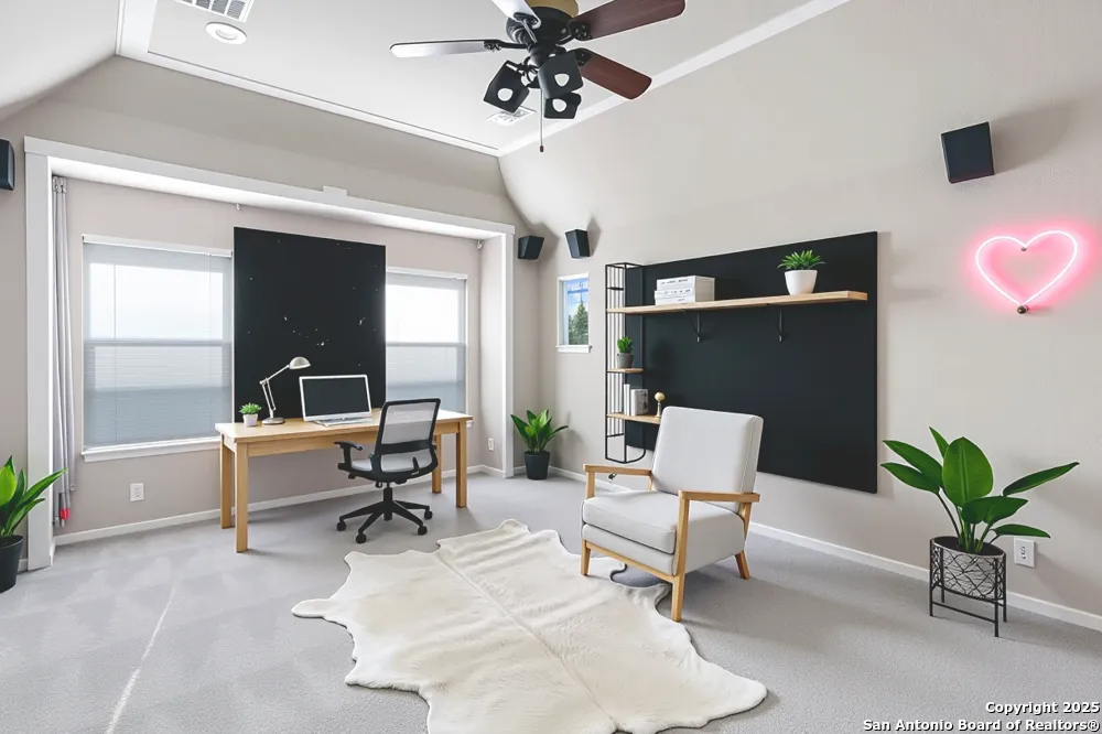 8607 Solano Drive Helotes, TX 78023 - Photo 19 of 30 a living room with furniture
