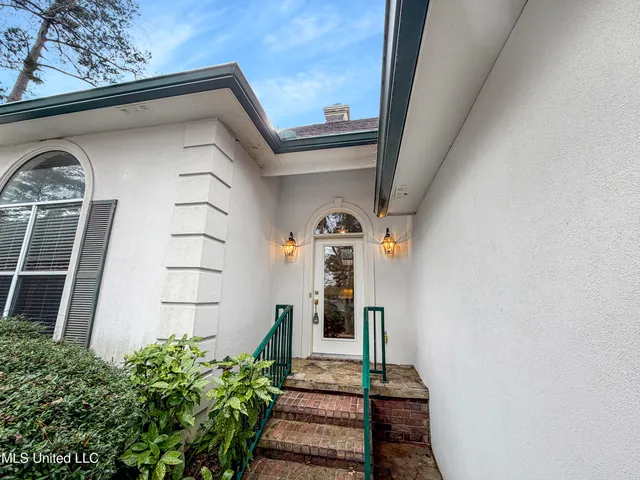 $315,000 | 28 Moss Woods Cove, Madison, MS 39110