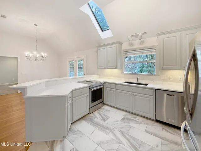 $315,000 | 28 Moss Woods Cove, Madison, MS 39110