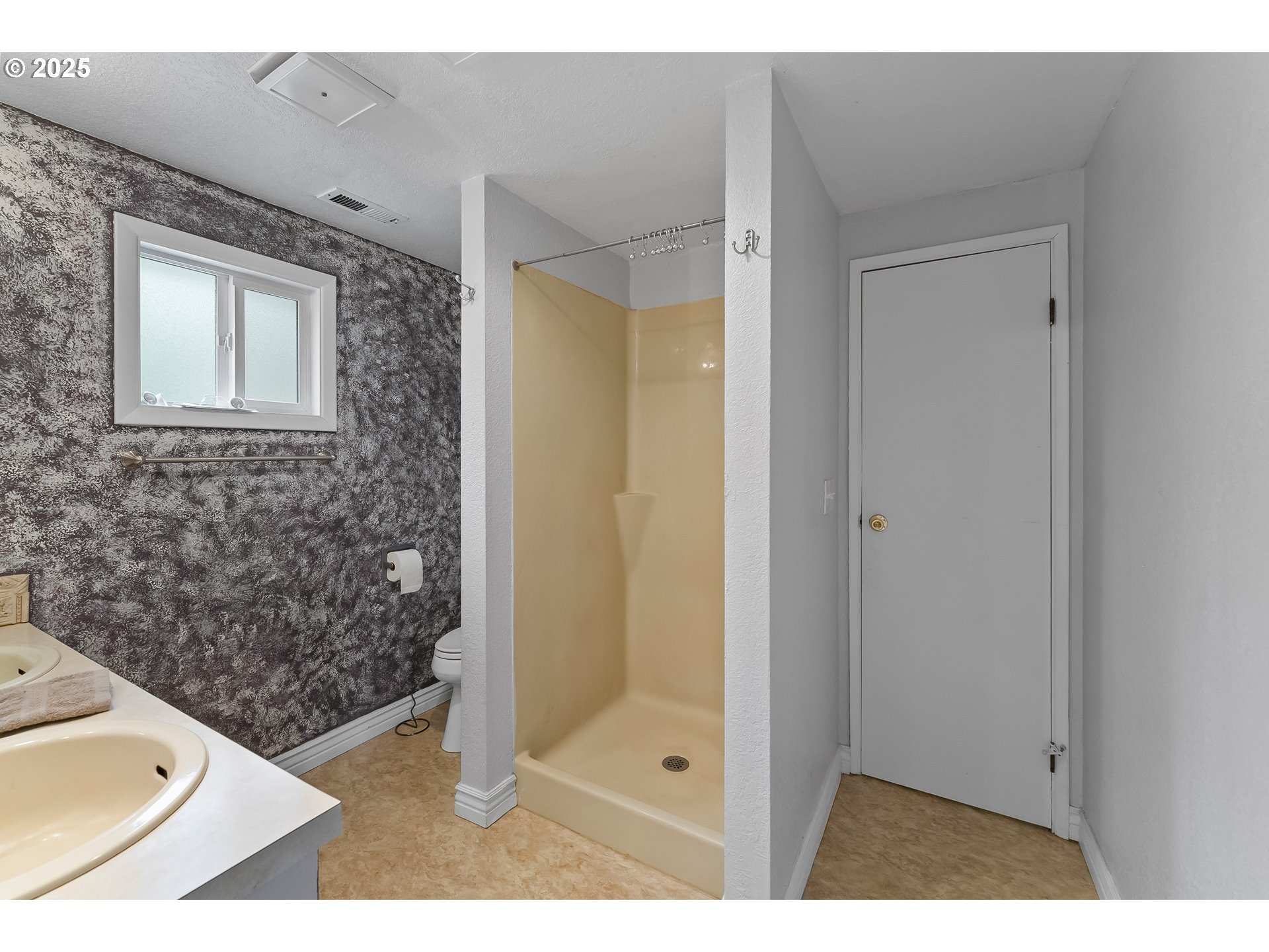 1183 Lookingglass Road Roseburg, OR 97471 - Photo 21 of 47 a bathroom with a sink and mirror