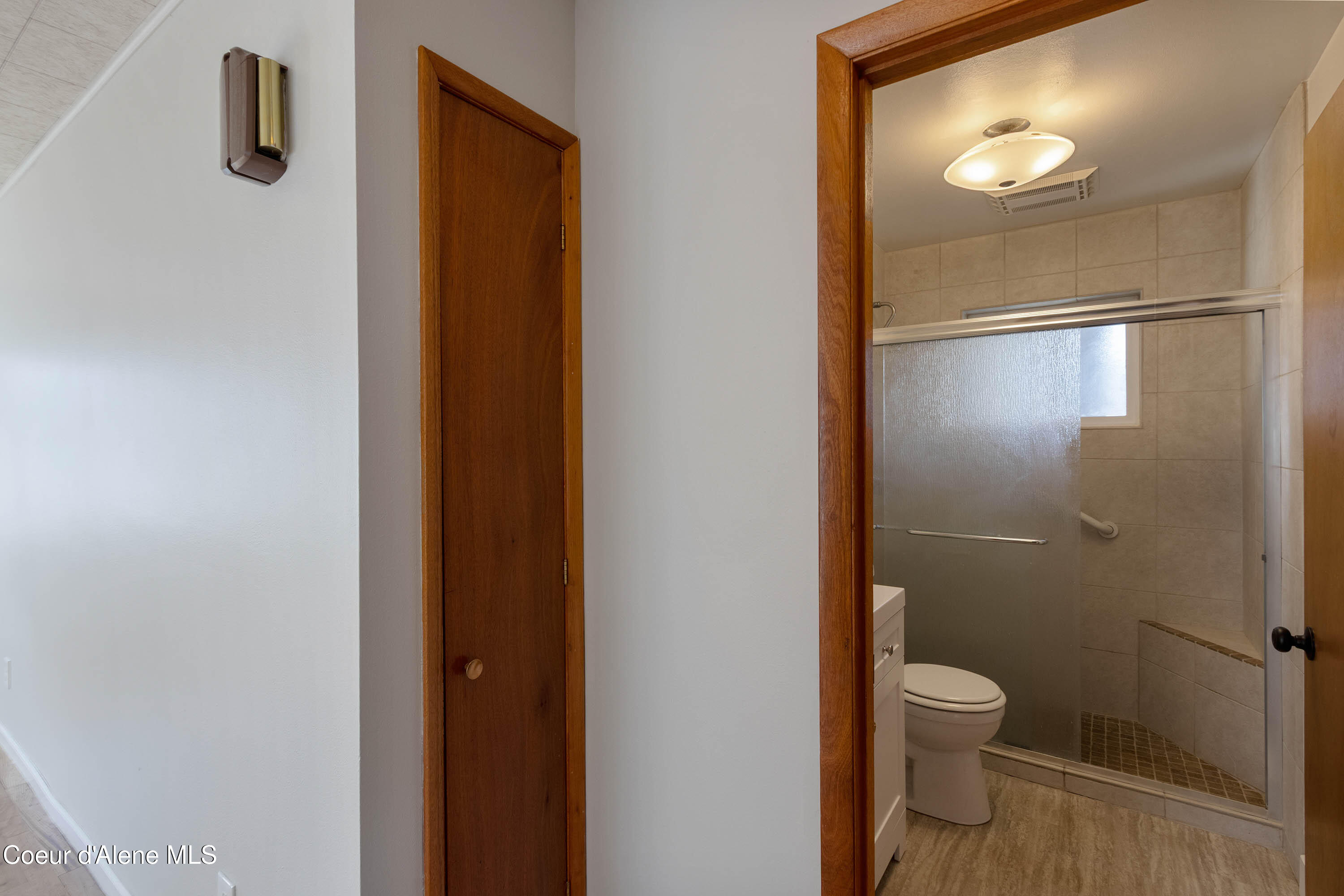 218 South 2nd Avenue Sandpoint, ID 83864 - Photo 15 of 22 IMG_2436