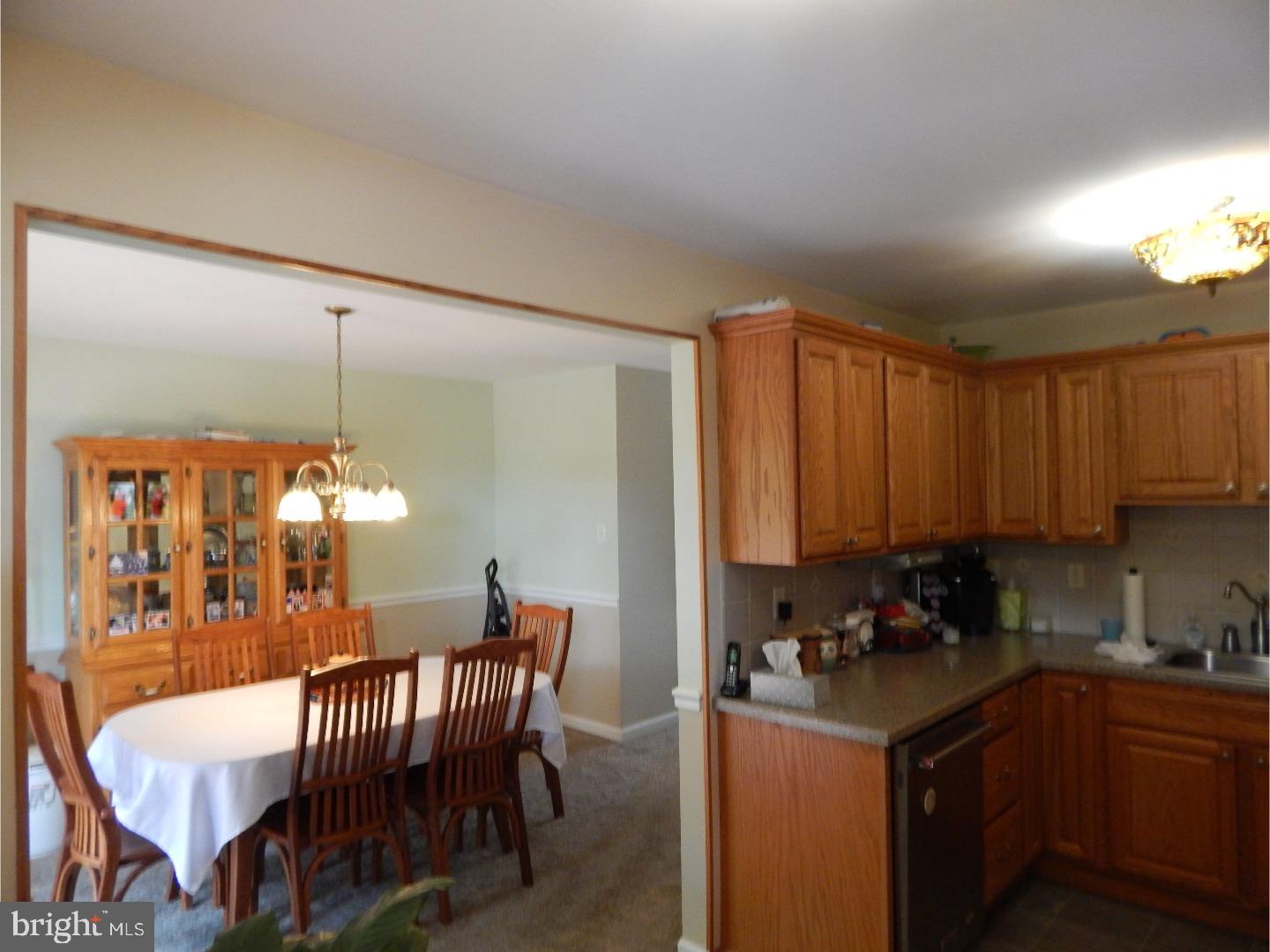 11814 Basile Road Philadelphia, PA 19154 - Photo 13 of 20 Dining Room