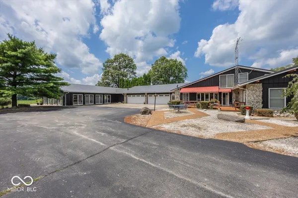 $1,680,000 | 9001 South Co Road 700 West, Daleville, IN 47334