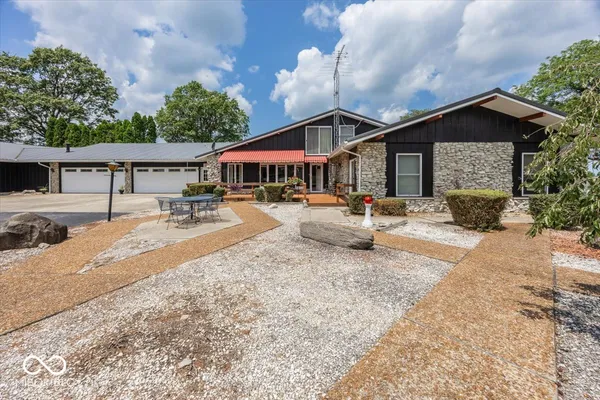 $1,680,000 | 9001 South Co Road 700 West, Daleville, IN 47334