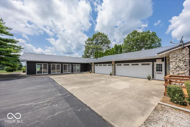 $1,680,000 | 9001 South Co Road 700 West, Daleville, IN 47334