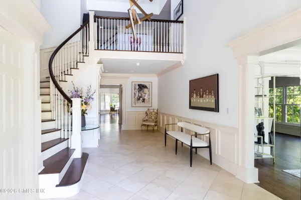 $5,400,000 | 20 Oak Street, Greenwich, CT 06831