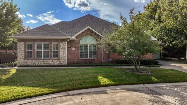 $445,000 | 3101 Camellia Rose Drive, Unit 1111, Fort Worth, TX 76116