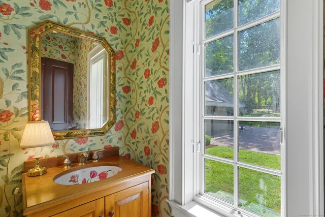 $1,765,000 | 70 Sill Lane, Old Lyme, CT 06371