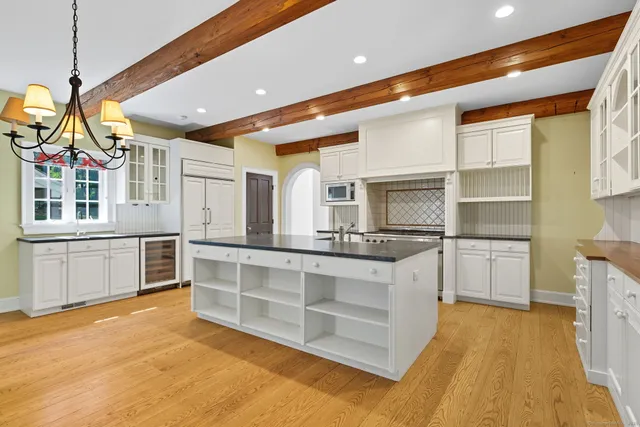 $1,765,000 | 70 Sill Lane, Old Lyme, CT 06371