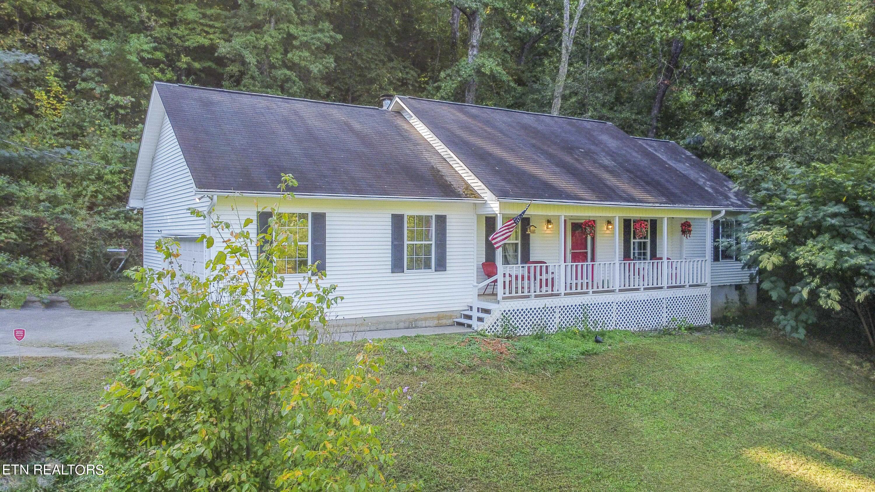 689 Mahoney Road Oliver Springs, TN 37840 - Photo 1 of 28 drone 9_1