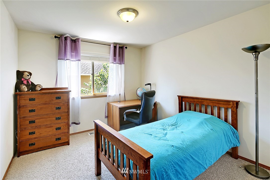 110 195th Place Southwest Bothell, WA 98012 - Photo 13 of 18