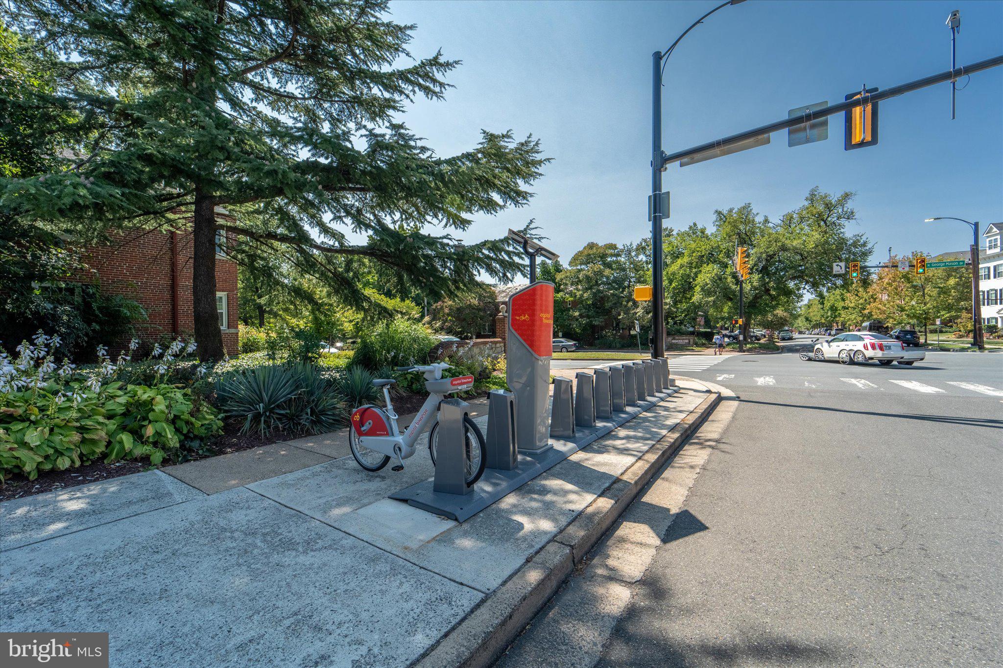4319 2nd Road North, Unit 4 Arlington, VA 22203 - Photo 31 of 34 Bike Rentals around the corner