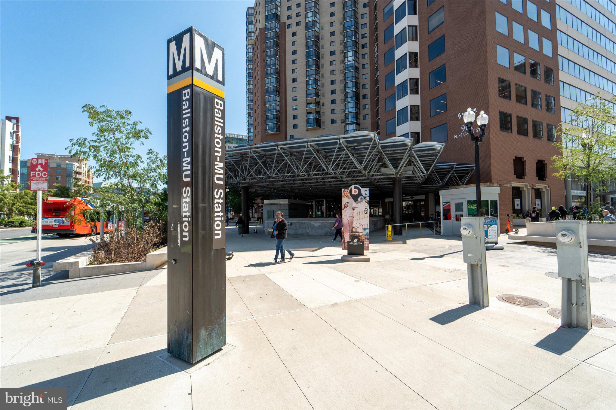 4319 2nd Road North, Unit 4 Arlington, VA 22203 - Photo 32 of 34 1.2 flat miles to the Ballston Metro Station