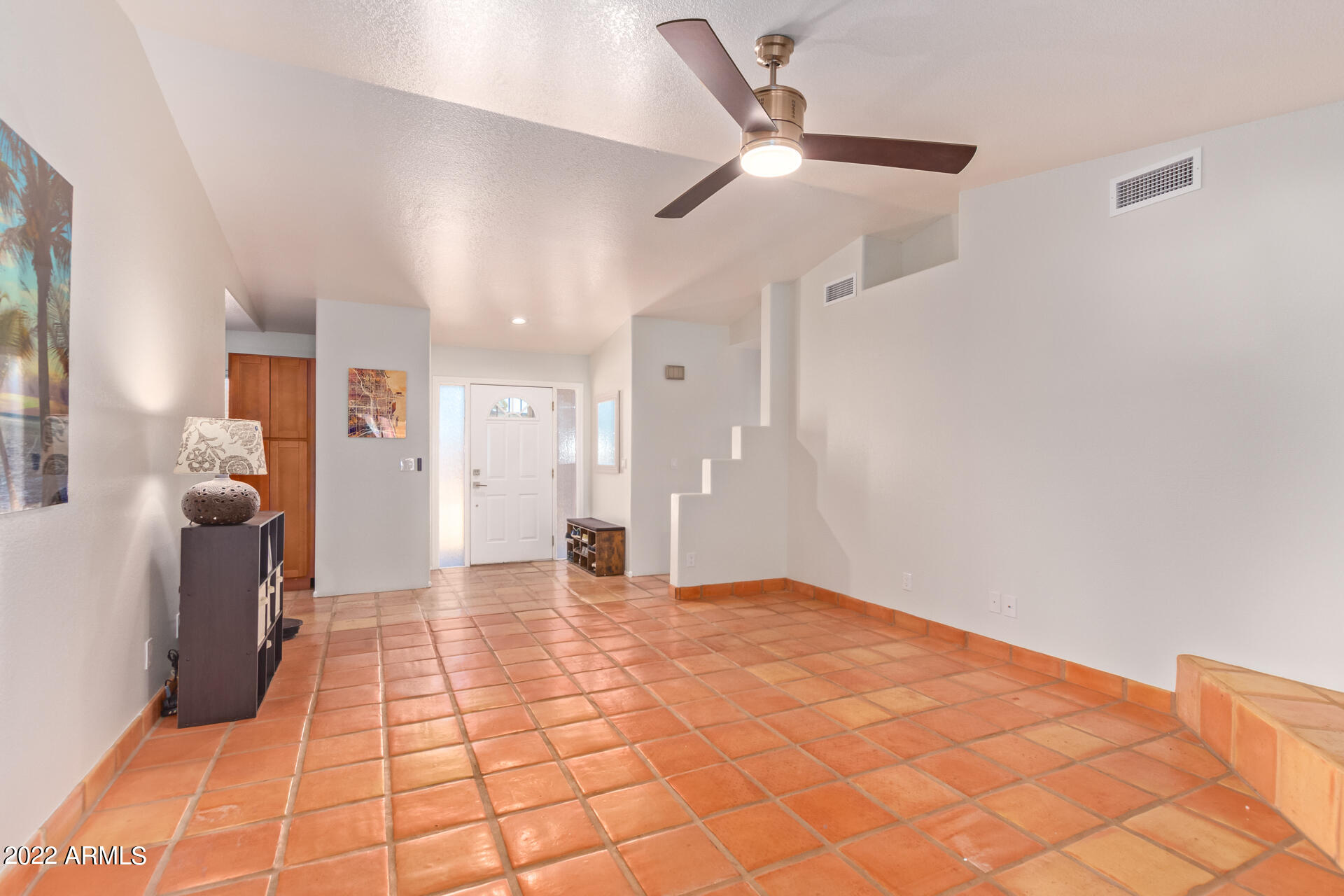 1503 East Cloud Road Phoenix, AZ 85086 - Photo 5 of 39 0008-08-Cloud
