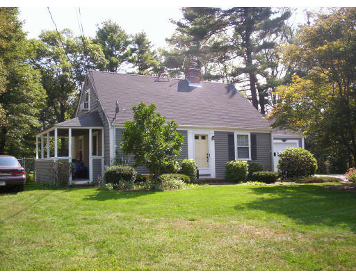 516 Center Street Hanover, MA 02339 - Photo 1 of 1 Gallery Image 1