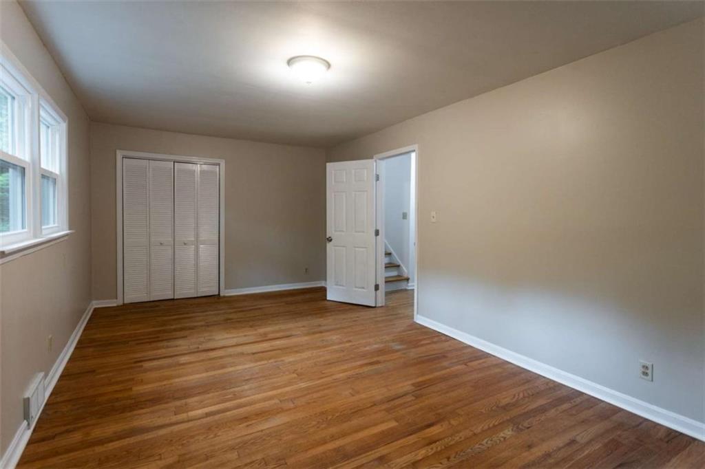 1025 Vistavia Circle Decatur, GA 30033 - Photo 51 of 56