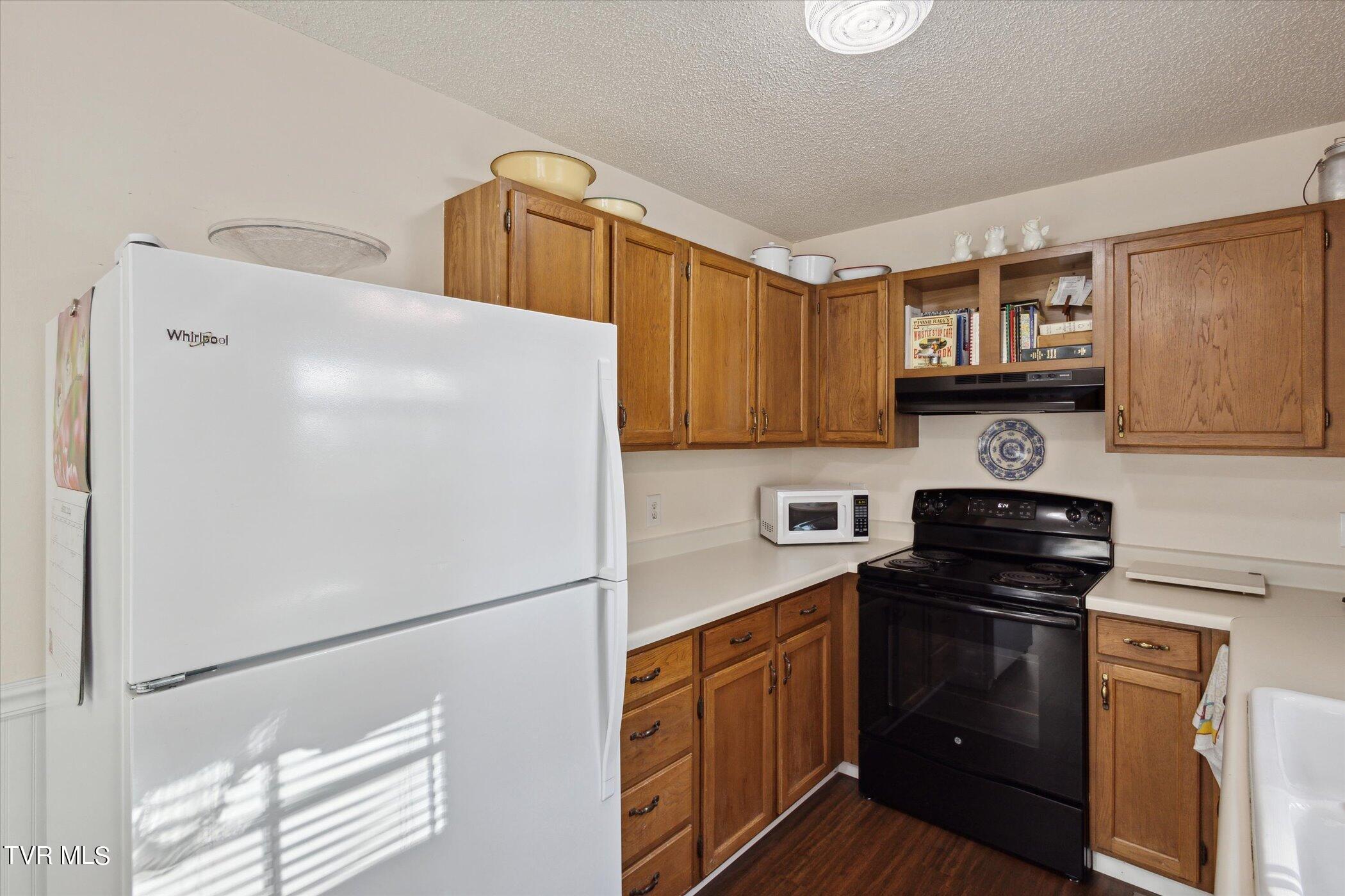 1679 Ridgeway Drive Kingsport, TN 37664 - Photo 11 of 31 IMG_1524