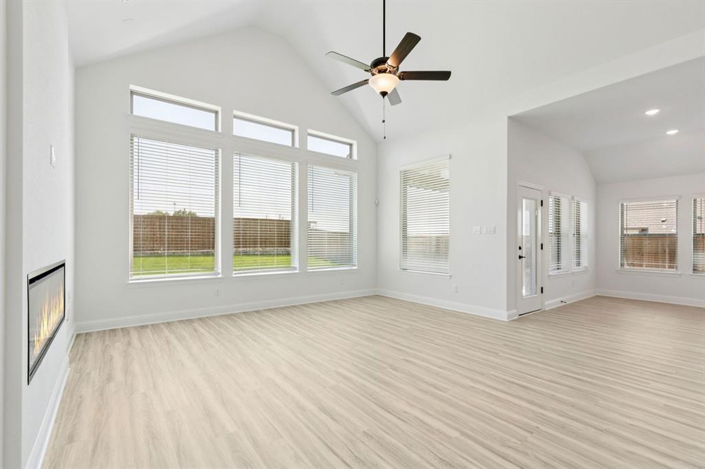 7725 Dibble Avenue Joshua, TX 76058 - Photo 3 of 24 Representative