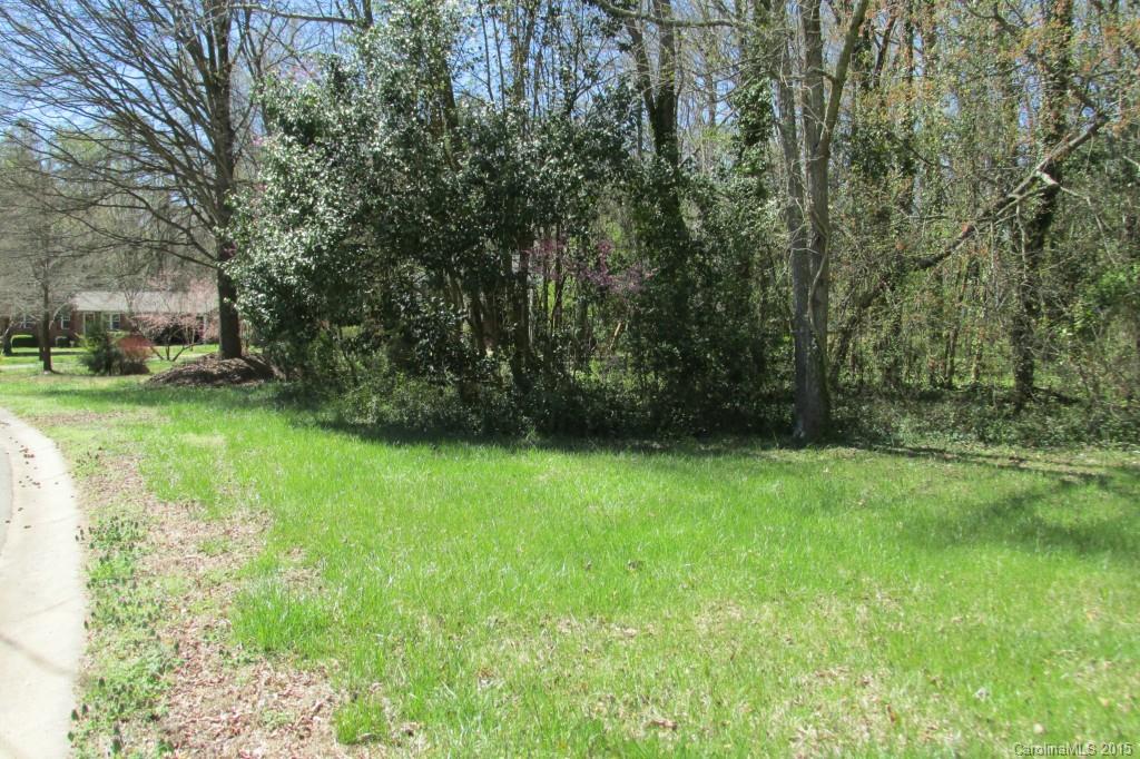 5609 Anderson Road Charlotte, NC 28269 - Photo 3 of 11 Gallery Image 3