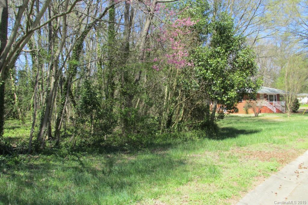 5609 Anderson Road Charlotte, NC 28269 - Photo 6 of 11 Gallery Image 6
