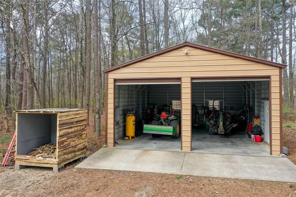 8345 Cleckler Road Palmetto, GA 30268 - Photo 12 of 41 a view of a house with patio