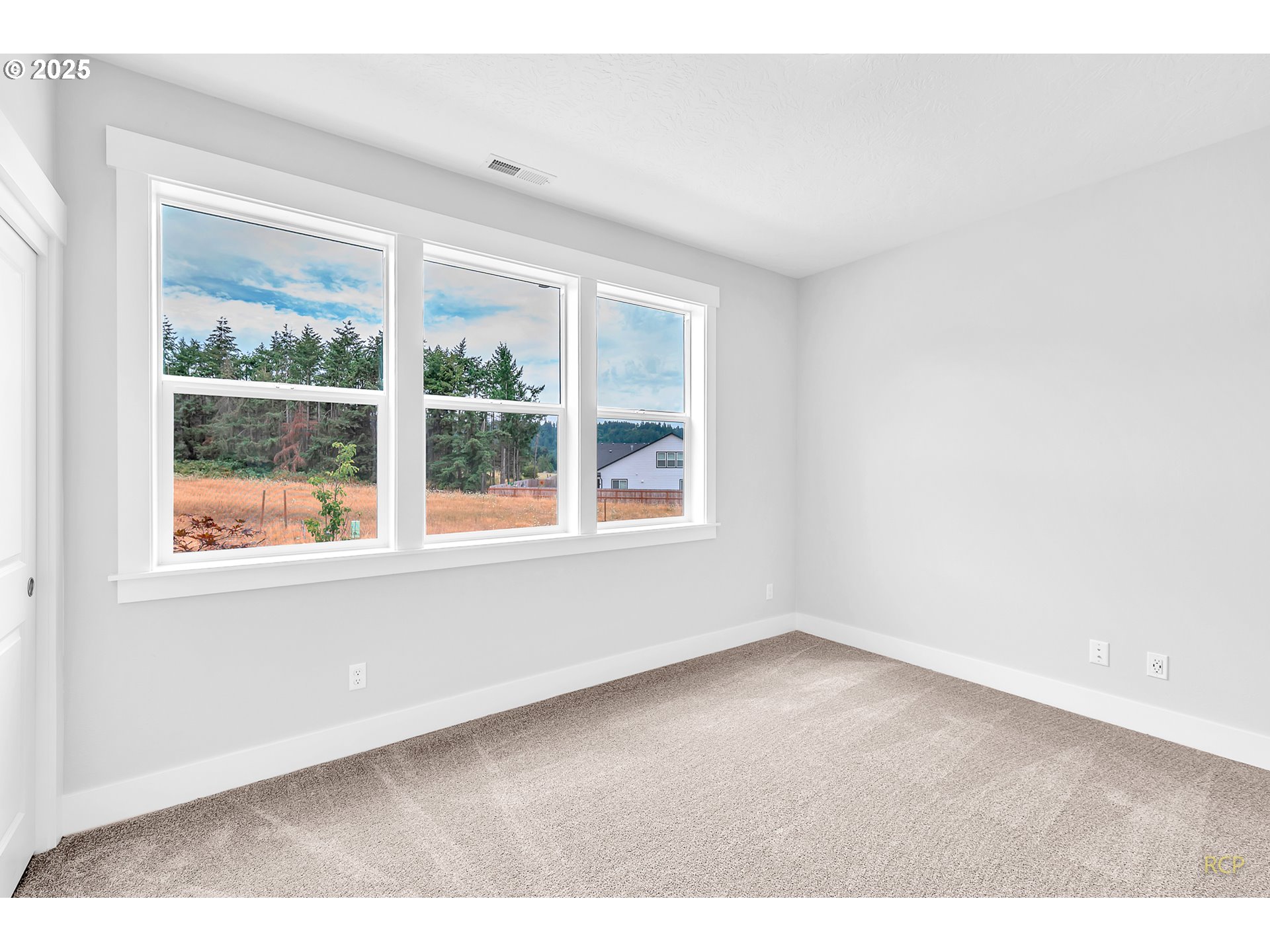 781 Riley Drive Northeast Silverton, OR 97381 - Photo 10 of 29