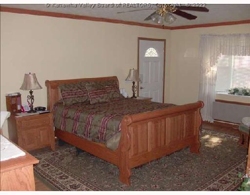 593 Fairwood Road Huntington, WV 25705 - Photo 6 of 8 Master Bedroom.