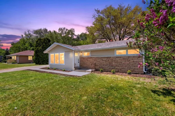 $499,900 | 2965 North 124th Street, Brookfield, WI 53005