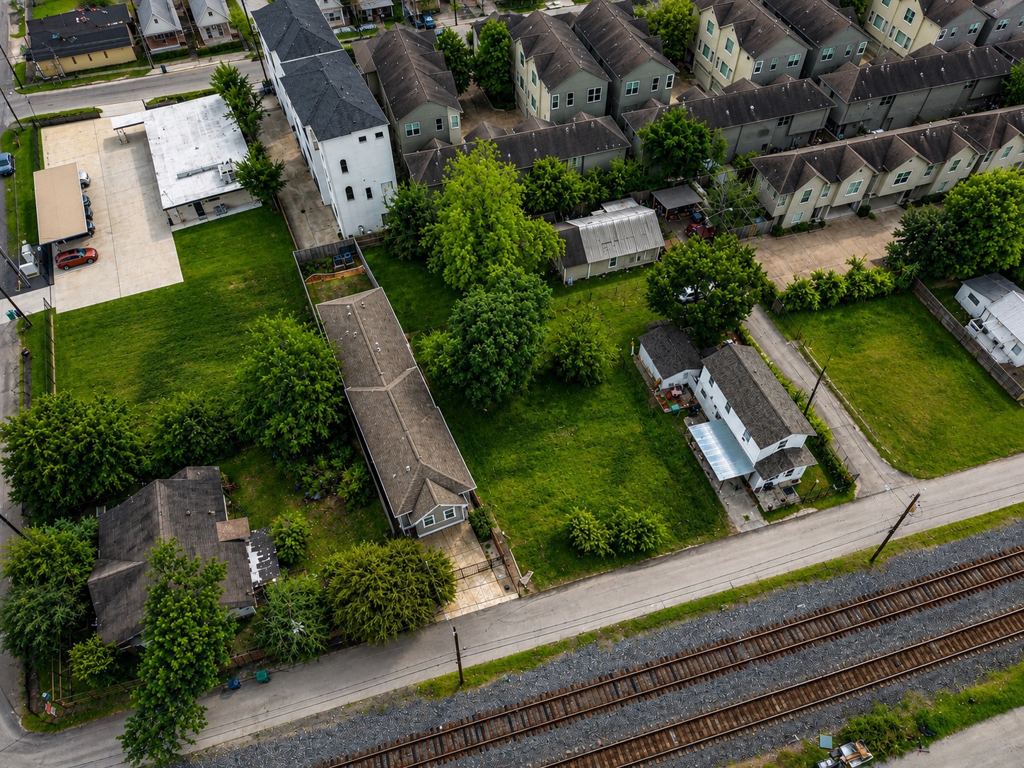 4309 Allen Street Houston, TX 77007 - Photo 4 of 6 an aerial view of a house