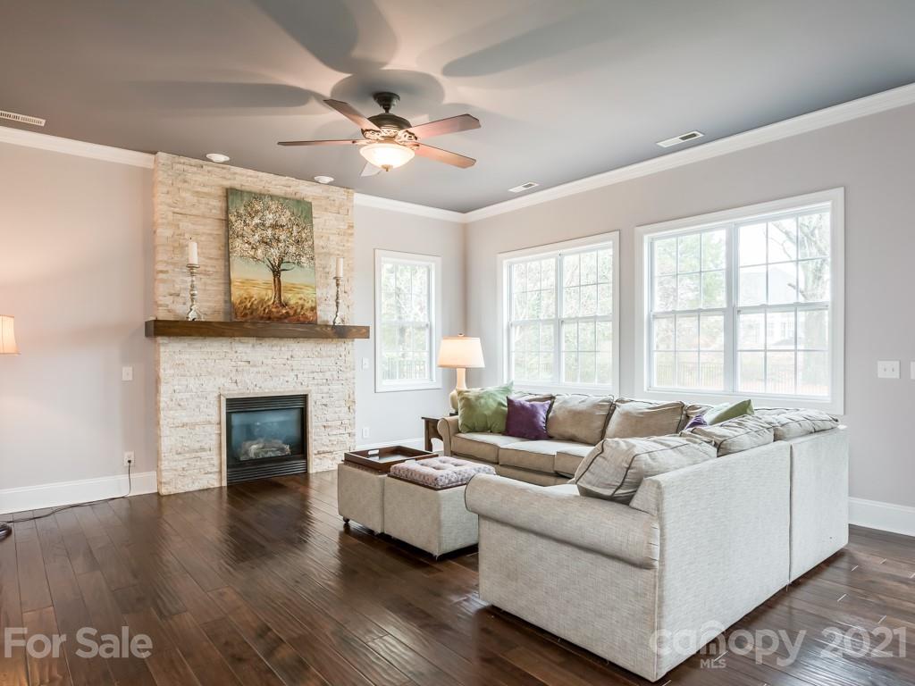 6427 Springs Mill Road Charlotte, NC 28277 - Photo 11 of 42 Gallery Image 11