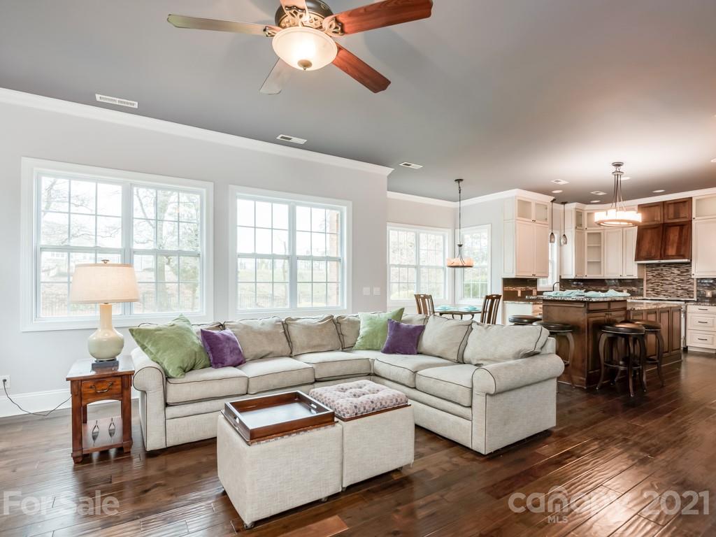 6427 Springs Mill Road Charlotte, NC 28277 - Photo 12 of 42 Gallery Image 12