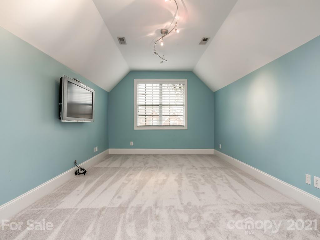 6427 Springs Mill Road Charlotte, NC 28277 - Photo 29 of 42 Gallery Image 29