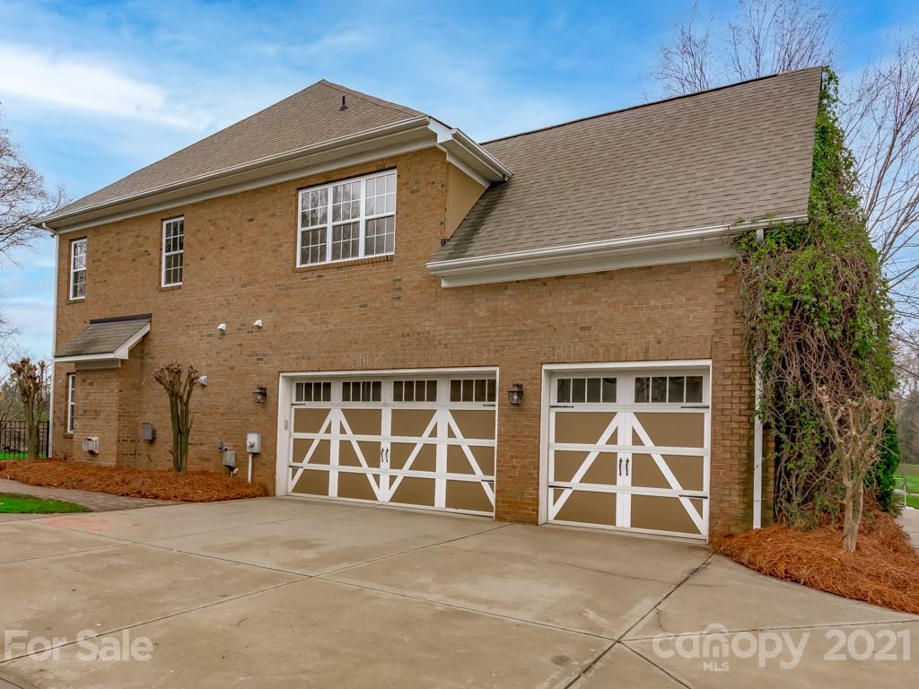 6427 Springs Mill Road Charlotte, NC 28277 - Photo 34 of 42 Gallery Image 34