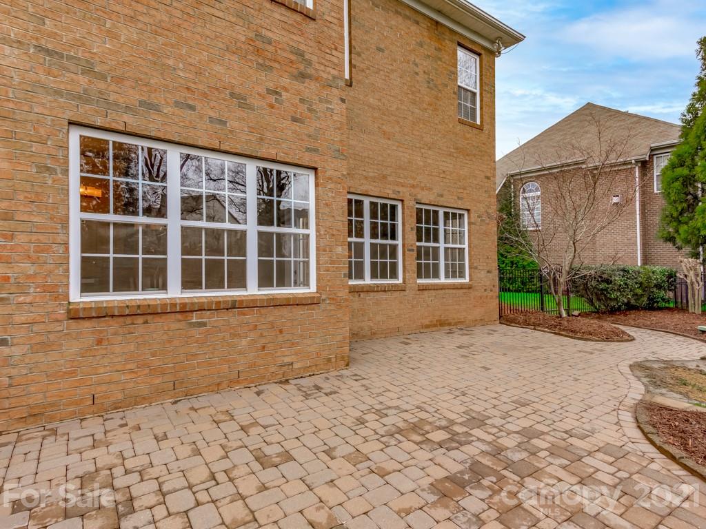 6427 Springs Mill Road Charlotte, NC 28277 - Photo 35 of 42 Gallery Image 35