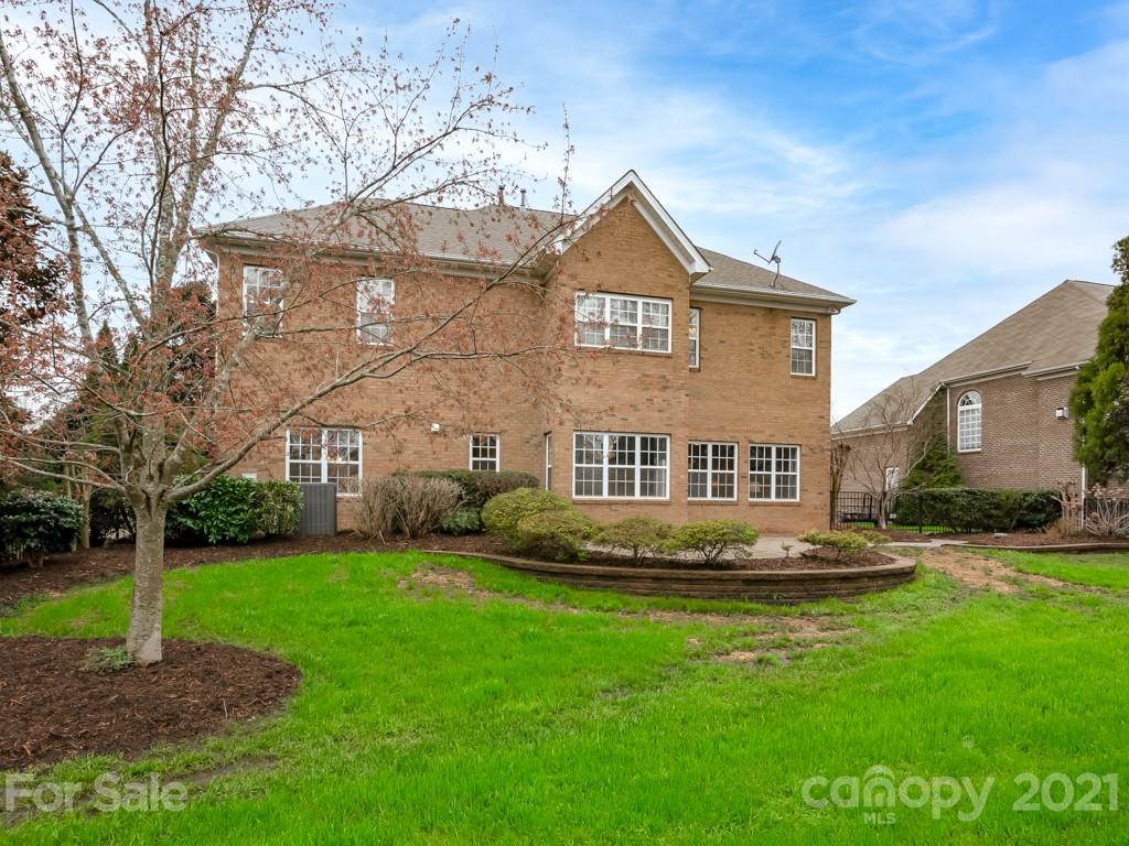 6427 Springs Mill Road Charlotte, NC 28277 - Photo 38 of 42 Gallery Image 38