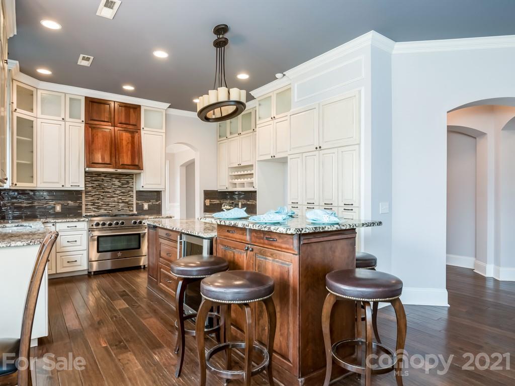 6427 Springs Mill Road Charlotte, NC 28277 - Photo 6 of 42 Gallery Image 6