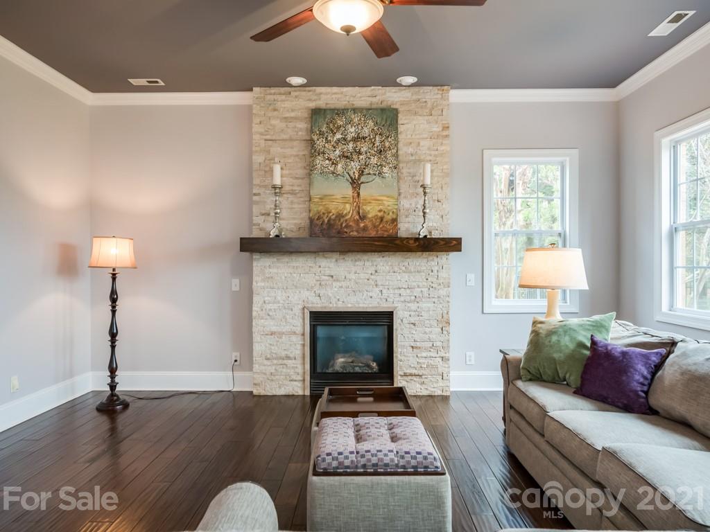 6427 Springs Mill Road Charlotte, NC 28277 - Photo 10 of 42 Gallery Image 10