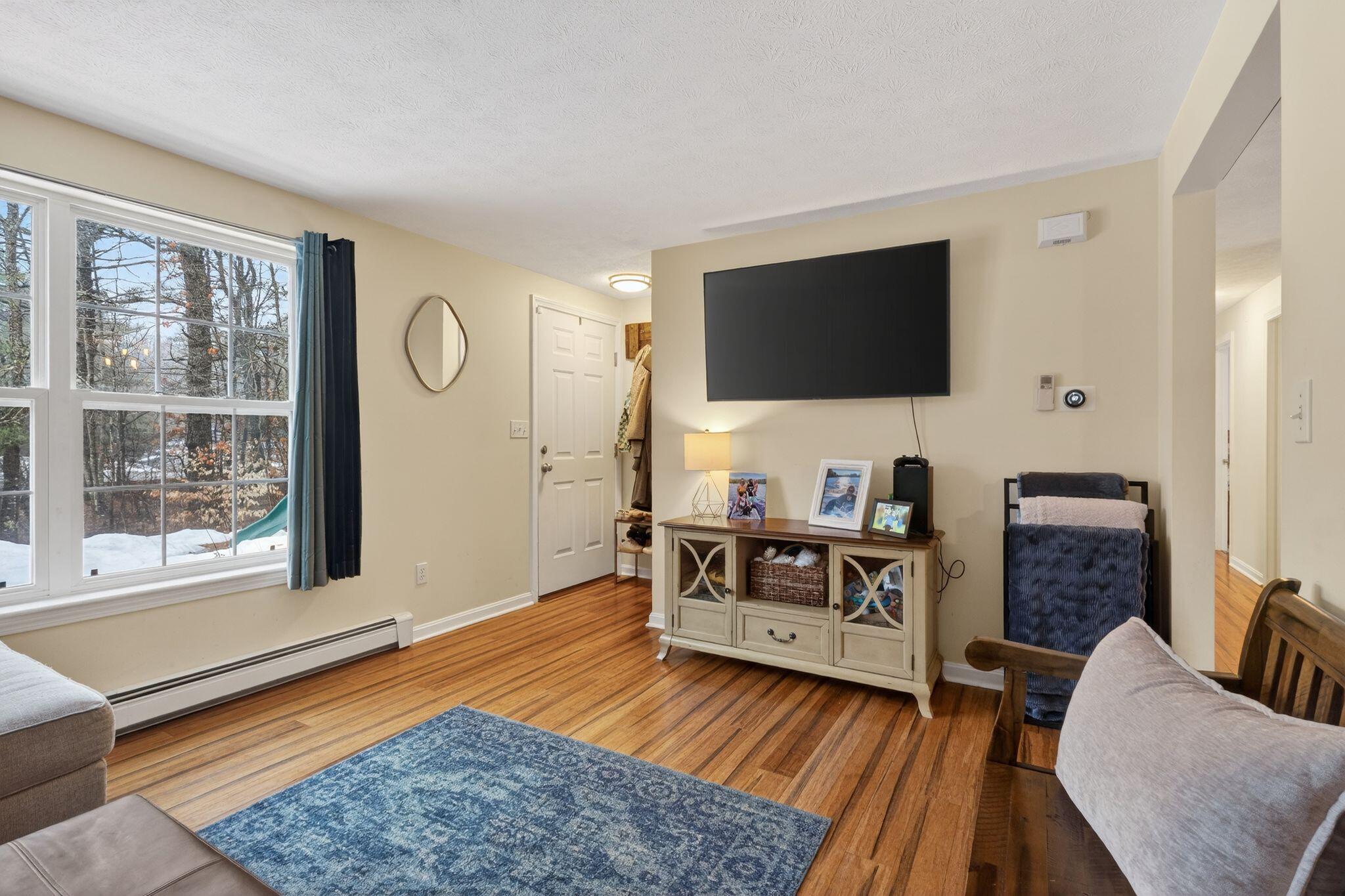 688 Townhouse Road East Waterboro, ME 04030 - Photo 3 of 26 688_Townhouse_Rd_006