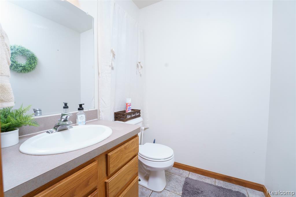 9240 West Sober Road Fowlerville, MI 48836 - Photo 17 of 34 Gallery Image 17