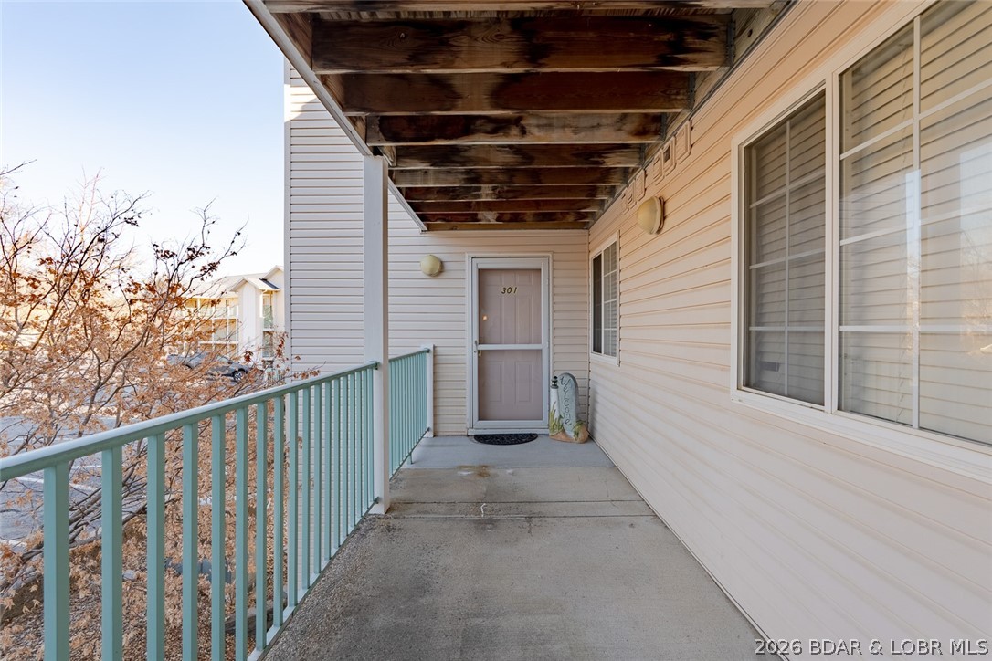 164 Sac Road, Unit 301B Sunrise Beach, MO 65079 - Photo 7 of 34 Quiet End Unit