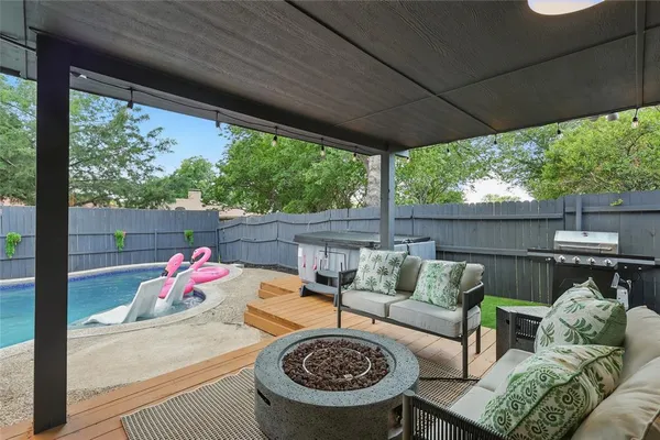 $499,000 | 522 Flamingo Way, Duncanville, TX 75116