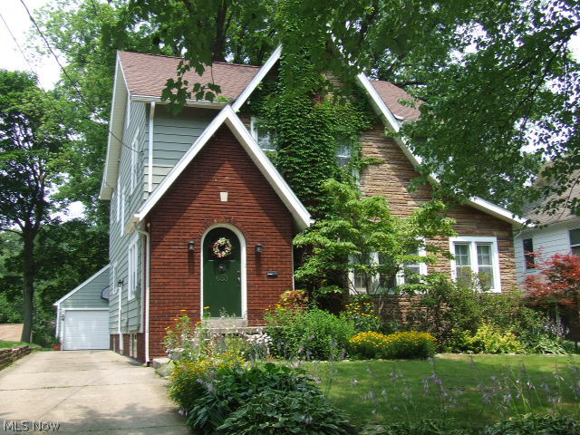 653 Ecton Road Akron, OH 44303 - Photo 1 of 25 Gallery Image 1
