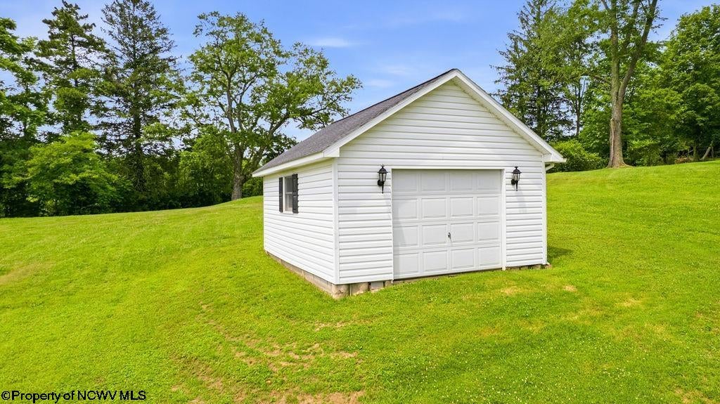 573 Rosemont School Road Bridgeport, WV 26330 - Photo 11 of 50 Gallery Image 11
