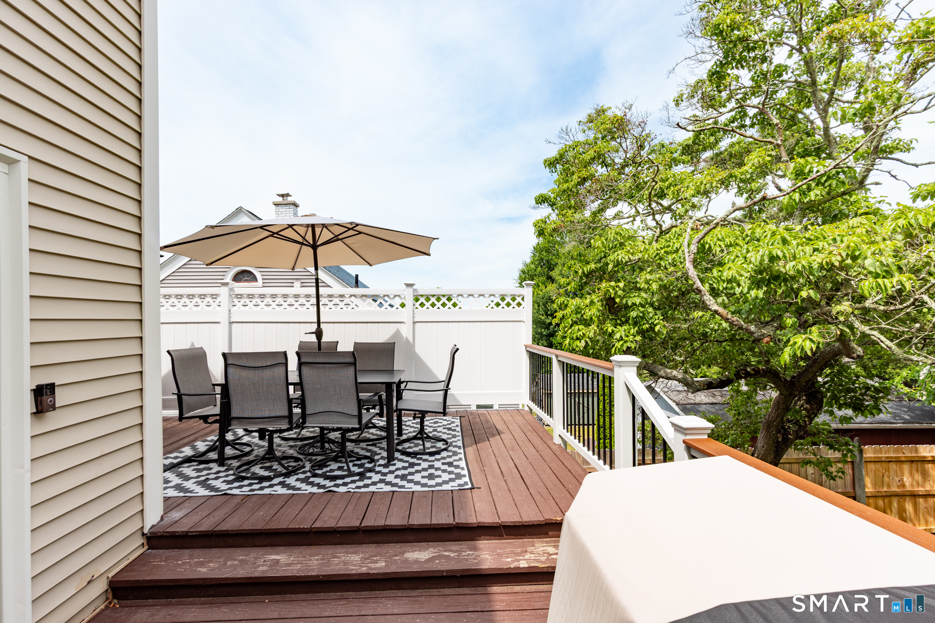 29 Niles Hill Road New London, CT 06320 - Photo 5 of 36
