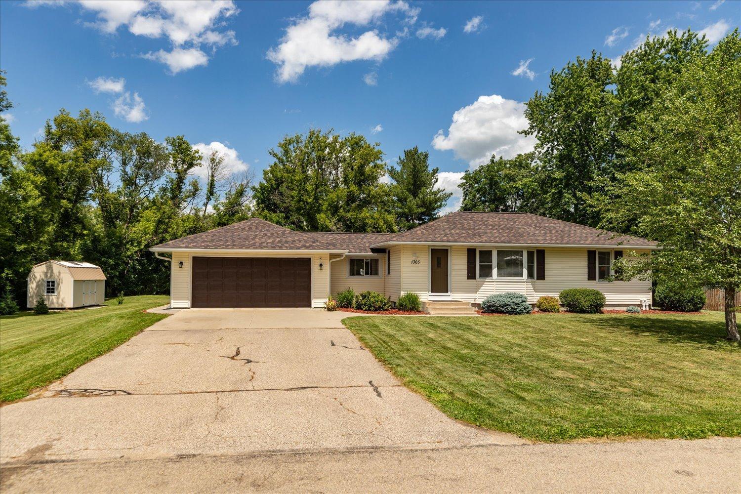 1305 25th Street Southeast Rochester, MN 55904 - Photo 2 of 44