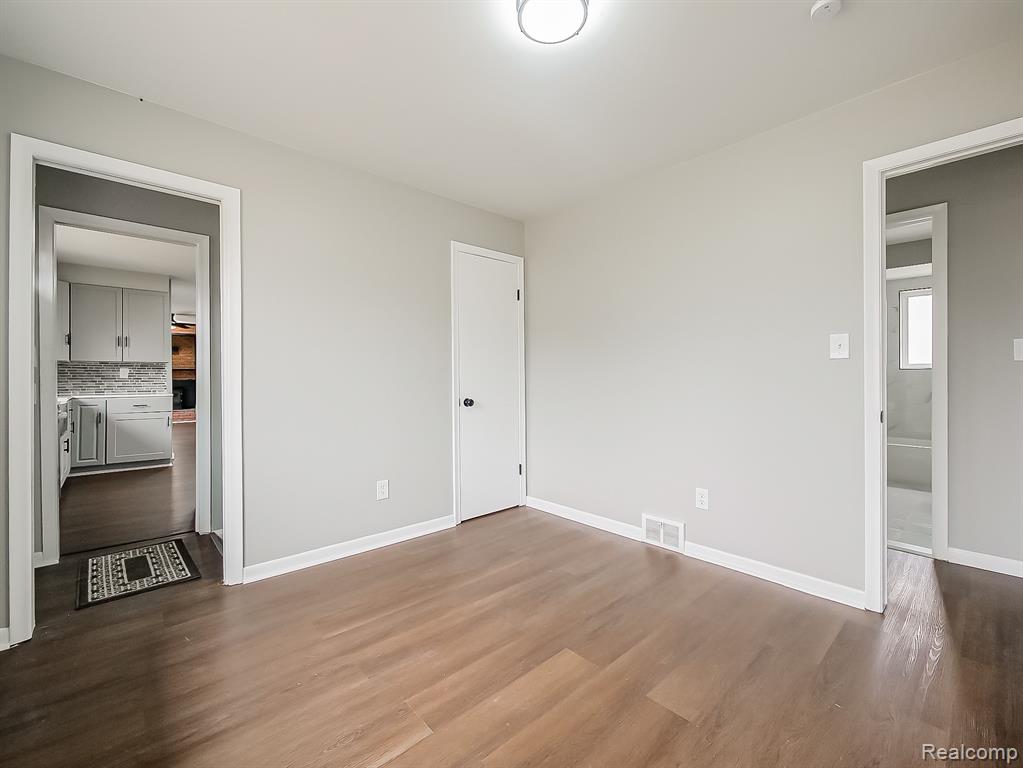 11780 Haggerty Road Belleville, MI 48111 - Photo 17 of 41