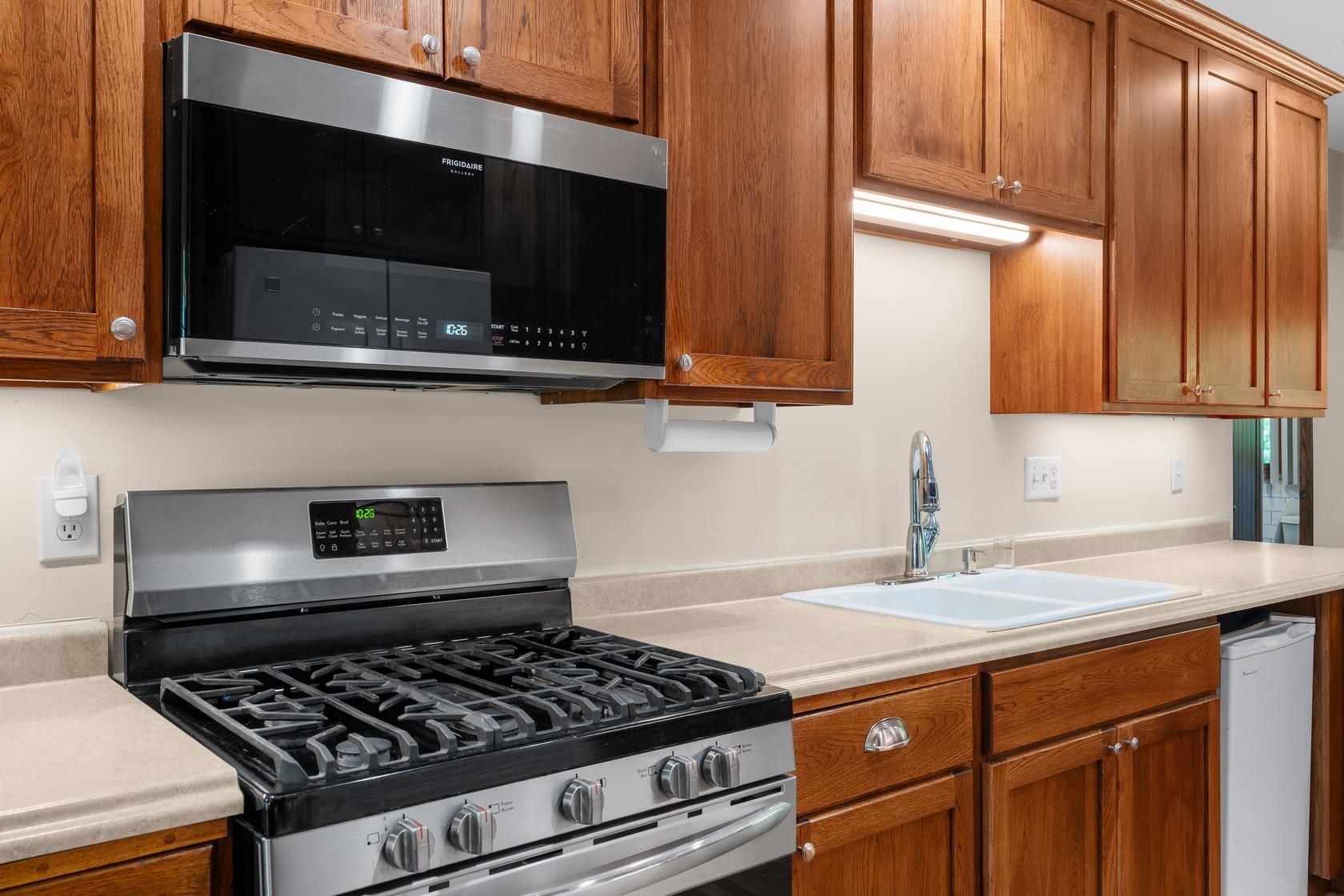 250 Traders Point Green Bay, WI 54302 - Photo 13 of 56